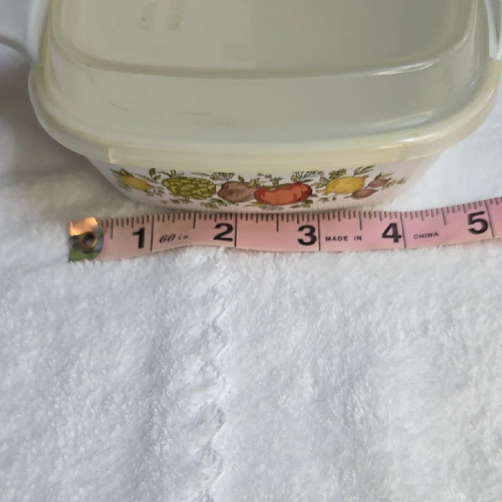 1 3/4 Cup Vintage Corningware Casserole Dish with Lid